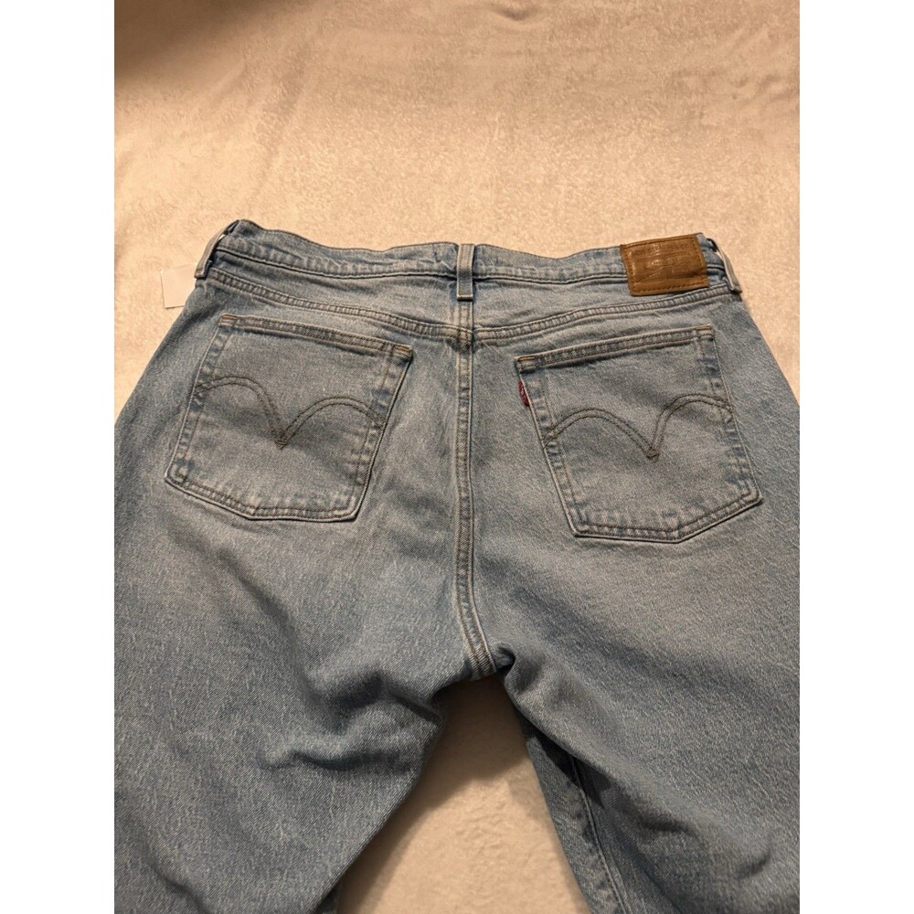 Levis Womens Waterless Wedgie Straight Jeans Blue Light Denim 33 Button Fly - Picture 11 of 16